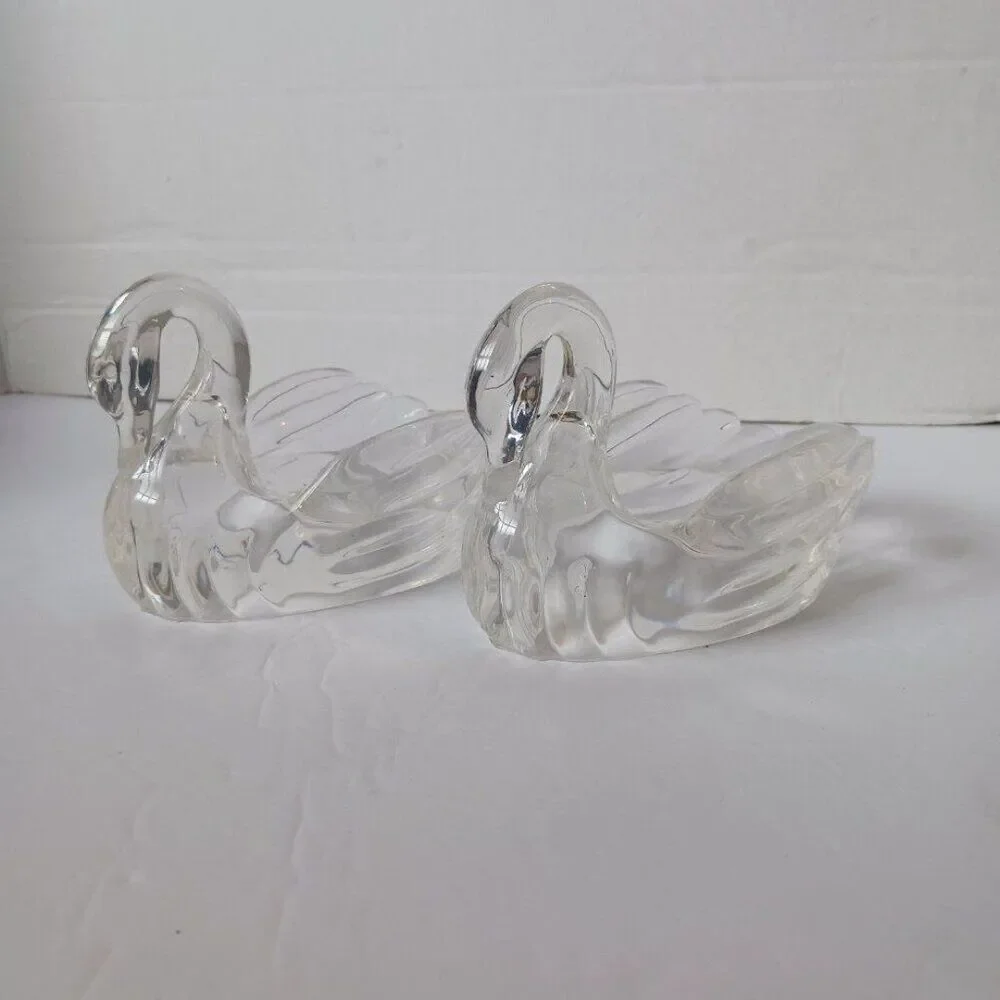 2 Vintage 70's Kitsch Clear Plastic Lucite Swan Soap Dish Trinket Holder